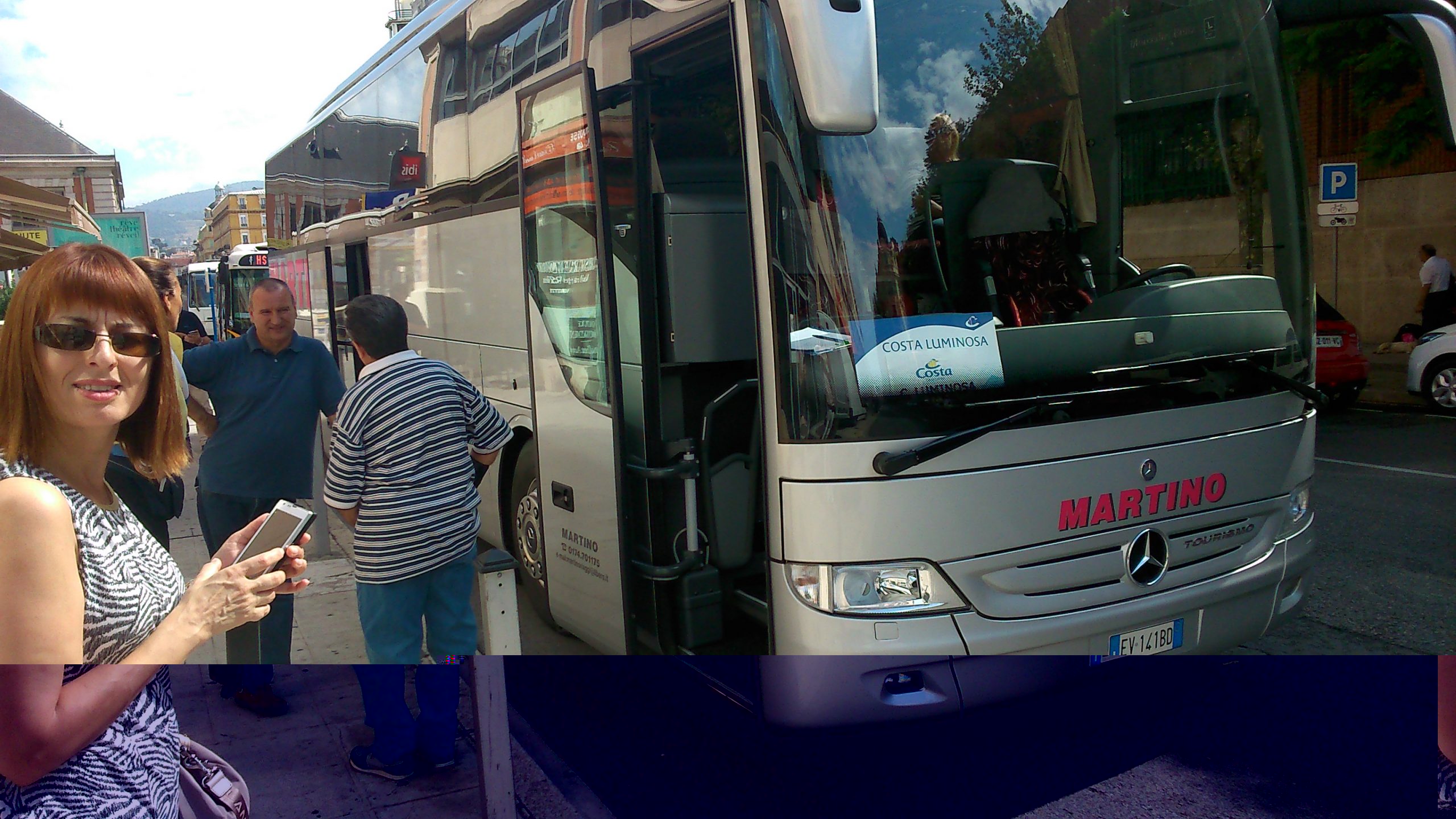 On prend le bus pour Savone