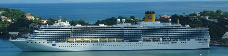 Le Costa Luminosa au port de Castries à Sainte Lucie